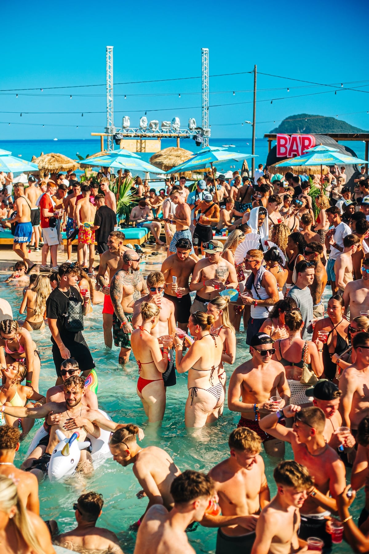 Uncharted Platinum Package Image 3